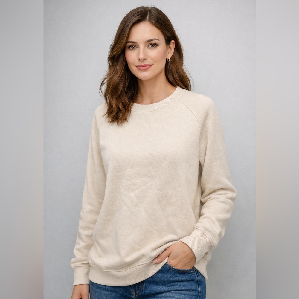 H&M Beige Crewneck Sweatshirt Women’s Size Small Like New
